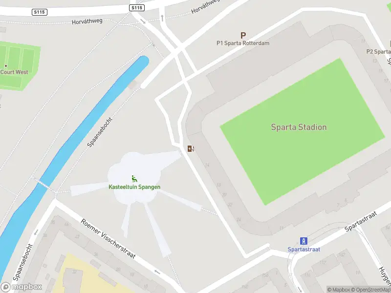 Ambulance met grote spoed naar de Spartapark-West in Rotterdam