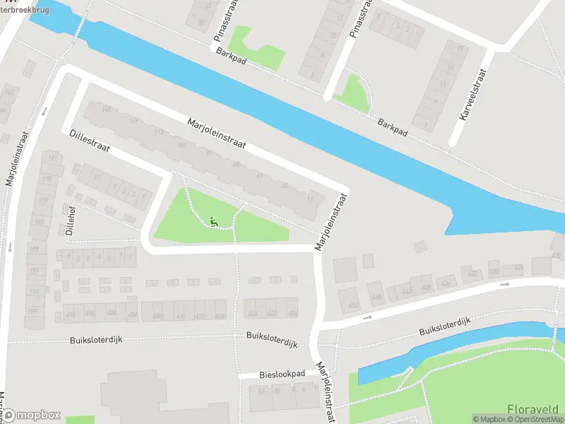 Ambulance met grote spoed naar de Marjoleinstraat in Amsterdam