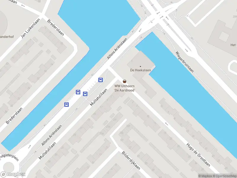 Ambulance met grote spoed naar de Multatulilaan in Uithoorn