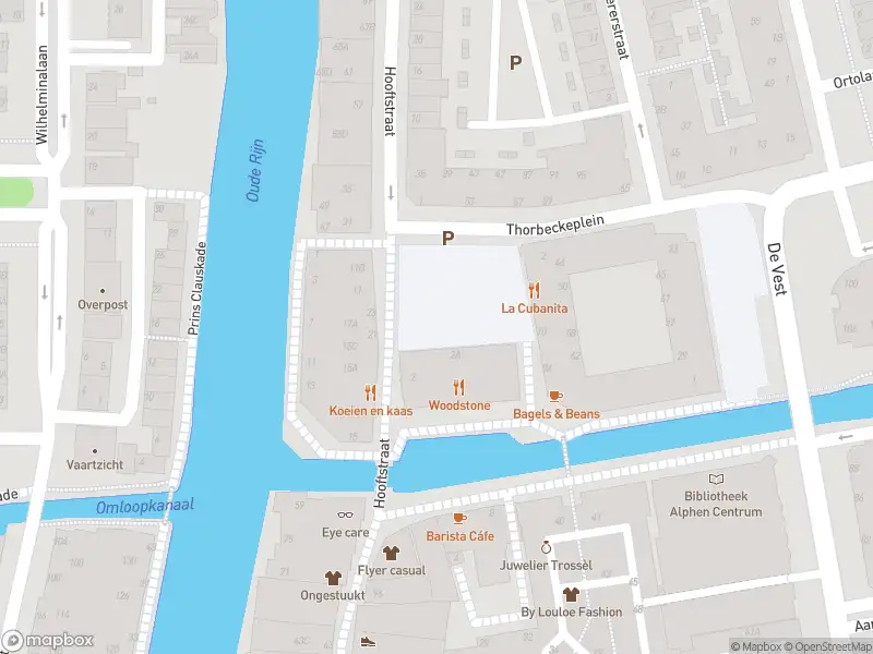 Ambulance met gepaste spoed naar de Anne Frankkade in Alphen aan den Rijn