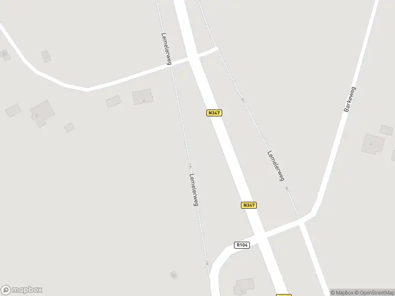 Politie naar de Lemelerweg in Ommen vanwege aanrijding met letsel