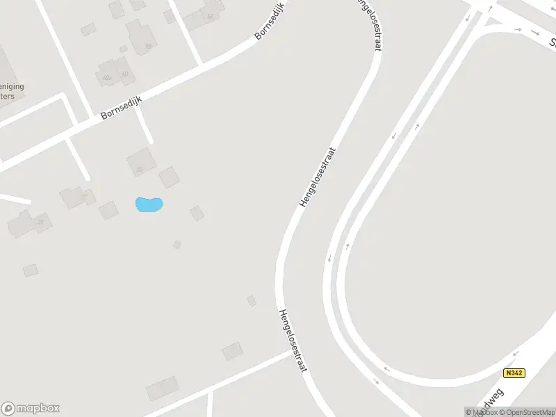 Brandweer met gepaste spoed naar de Steenstraat in Oldenzaal vanwege stormschade