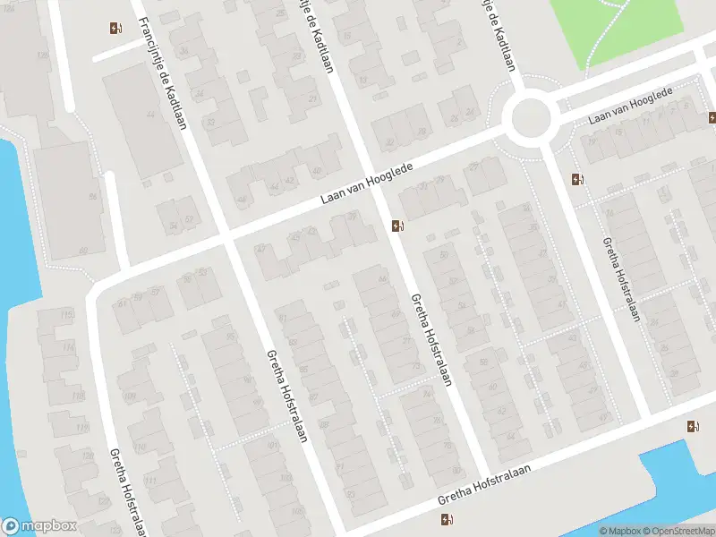Ambulance met gepaste spoed naar de Gretha Hofstralaan in Vlaardingen
