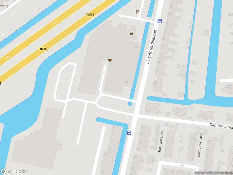 Ambulance met gepaste spoed naar de IJsselmondselaan in Rotterdam