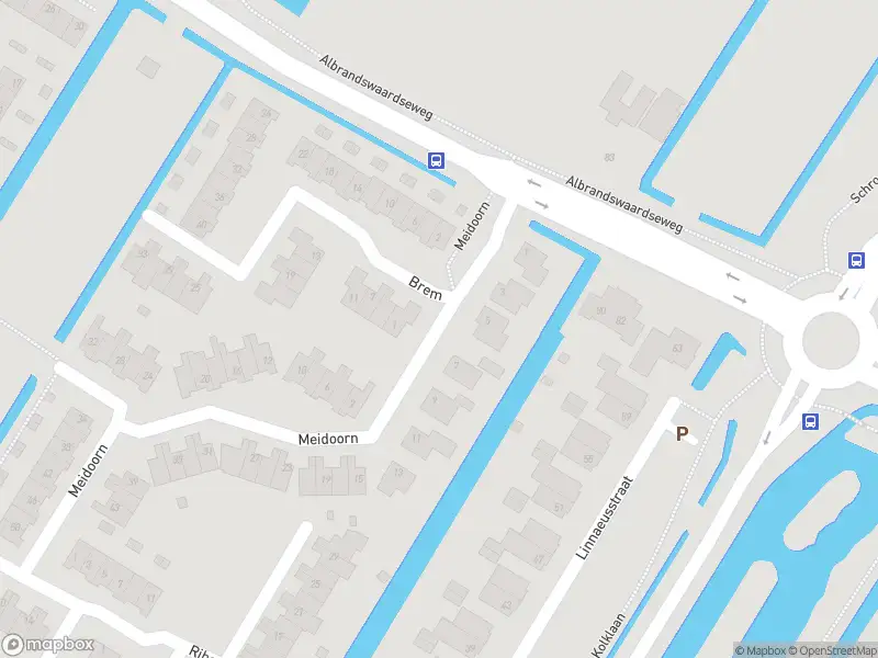 Brandweer met grote spoed naar de Meidoorn in Poortugaal vanwege afhijsen patient