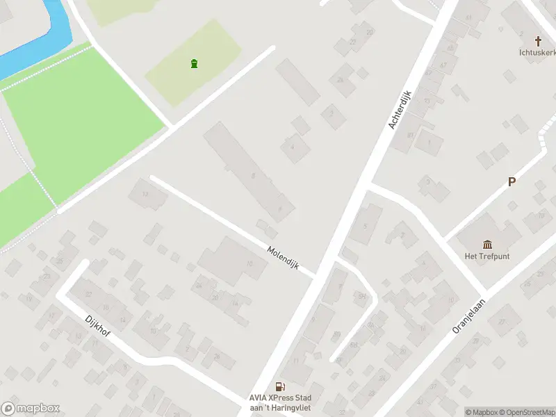 Ambulance met grote spoed naar de Molendijk in Stad aan 't Haringvliet