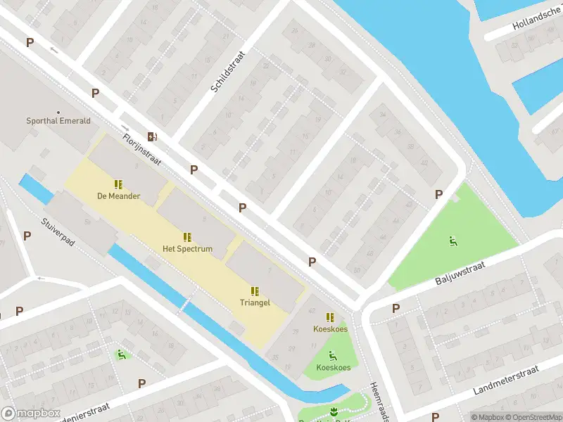 Ambulance met grote spoed naar de Leeuwstraat in Delfgauw