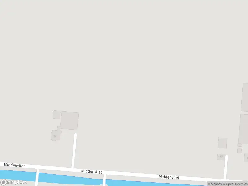 Ambulance met grote spoed naar de Middenvliet in Julianadorp