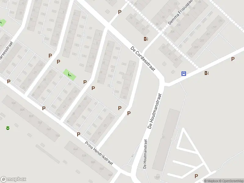 Ambulance met grote spoed naar de Van Warwyckstraat in Hoek van Holland