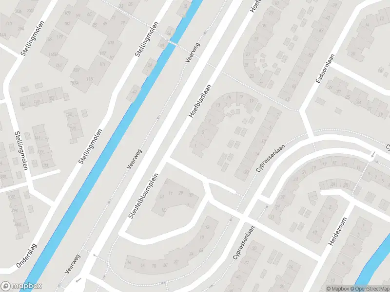 Ambulance met grote spoed naar de Hoefbladlaan in Papendrecht