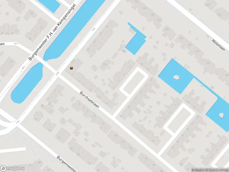 Ambulance met grote spoed naar de Jubileumplein in Rotterdam