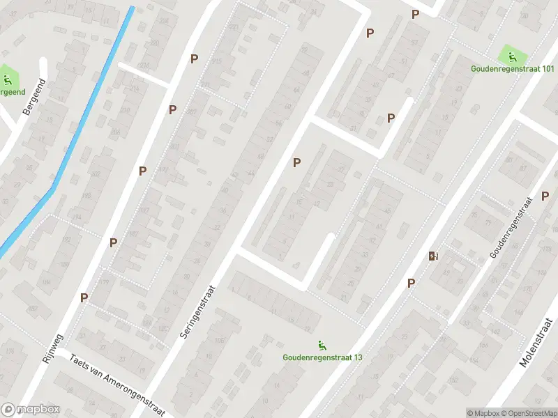 Ambulance met grote spoed naar de Ahornstraat in Monster