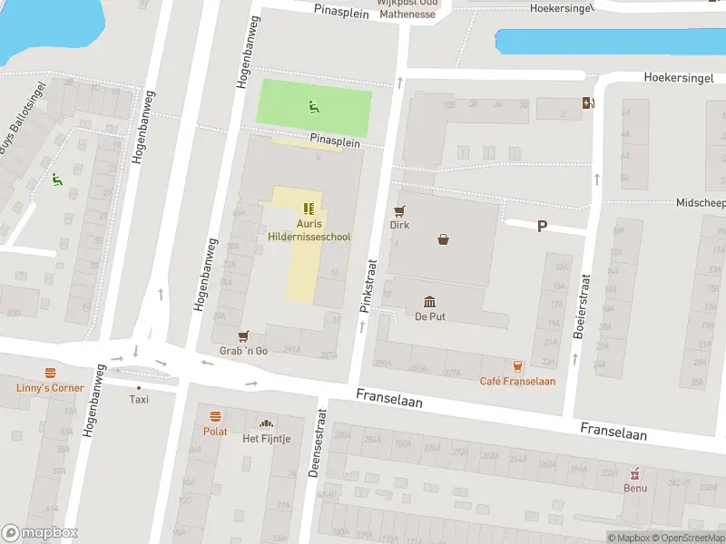 Ambulance met gepaste spoed naar de Pinkstraat in Rotterdam