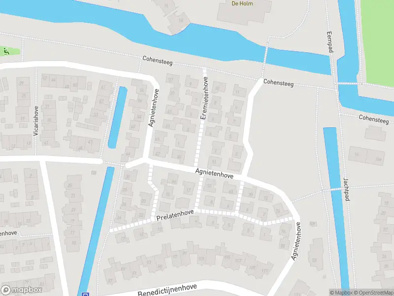 Politie naar de Eremietenhove in Leusden vanwege aanrijding met letsel