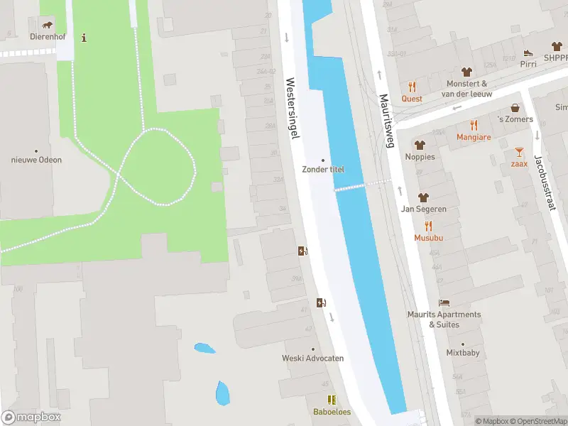 Ambulance met grote spoed naar de Westersingel in Rotterdam