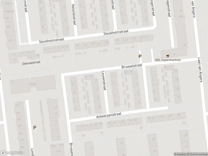 Ambulance met grote spoed naar de Leuvenstraat in Haarlem