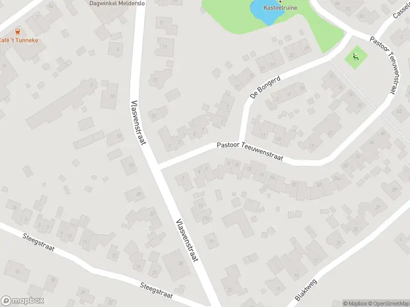 Brandweer met grote spoed naar de Pastoor Teeuwenstraat in Melderslo vanwege reanimatie