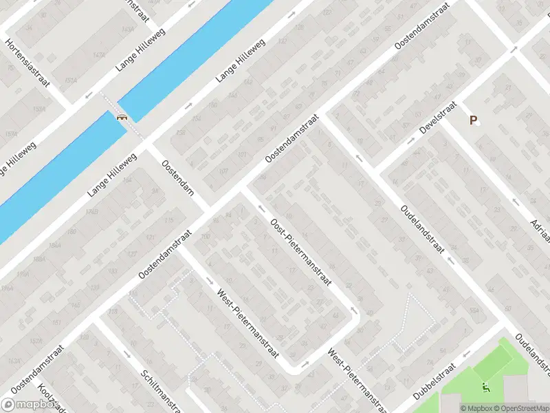 Ambulance met gepaste spoed naar de Oost-Pietermanstraat in Rotterdam