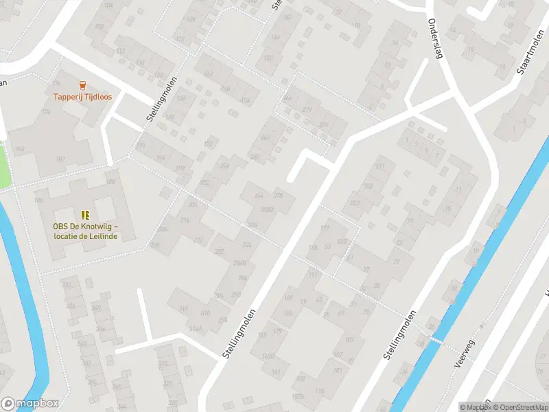 Ambulance met grote spoed naar de Stellingmolen in Papendrecht