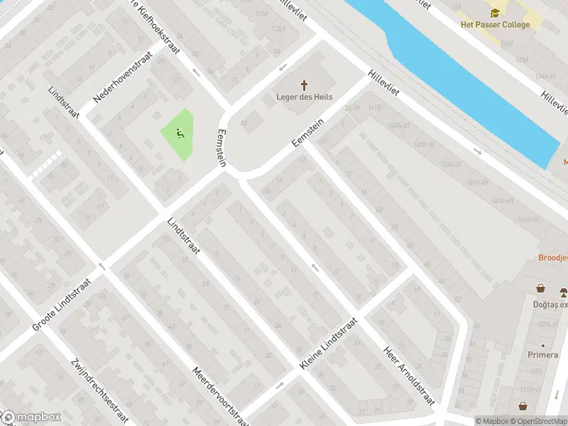 Ambulance met gepaste spoed naar de Heer Arnoldstraat in Rotterdam