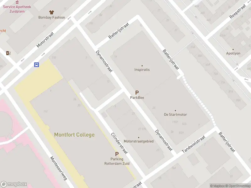 Ambulance met grote spoed naar de Dynamostraat in Rotterdam