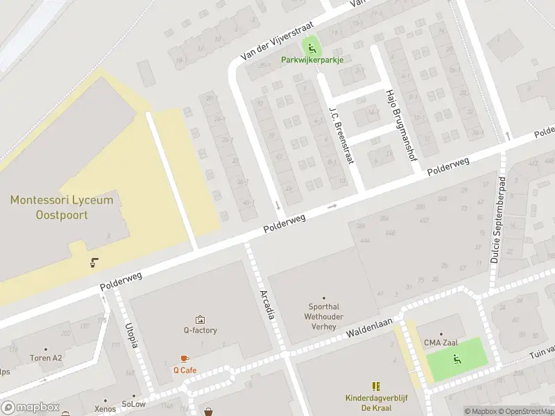 Ambulance met grote spoed naar de Polderweg in Amsterdam