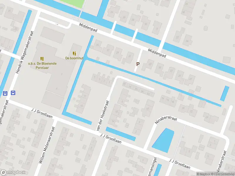 Ambulance met grote spoed naar de Van der Hoekstraat in Zuidoostbeemster