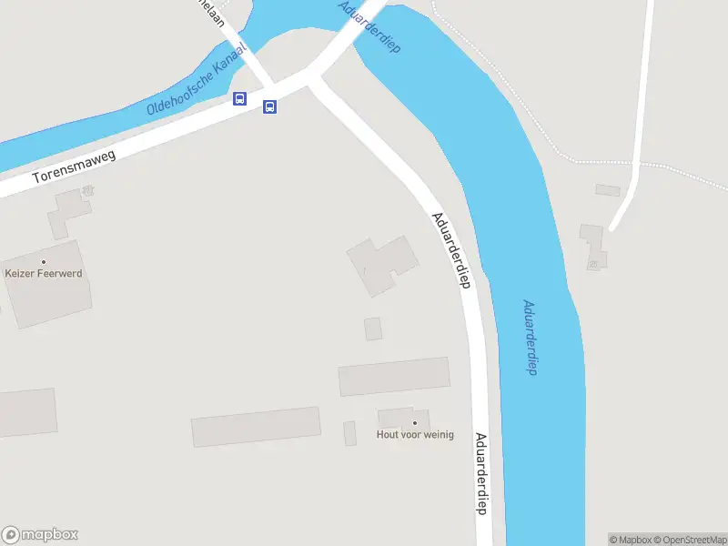 Brandweer met grote spoed naar de Aduarderdiep in Feerwerd vanwege waarnemen gaslucht
