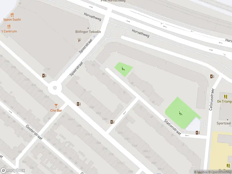 Ambulance met grote spoed naar de Stationstraat in Schiedam