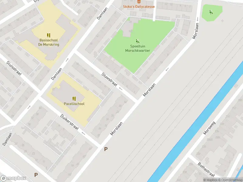 Ambulance met grote spoed naar de Stuwstraat in Leiden