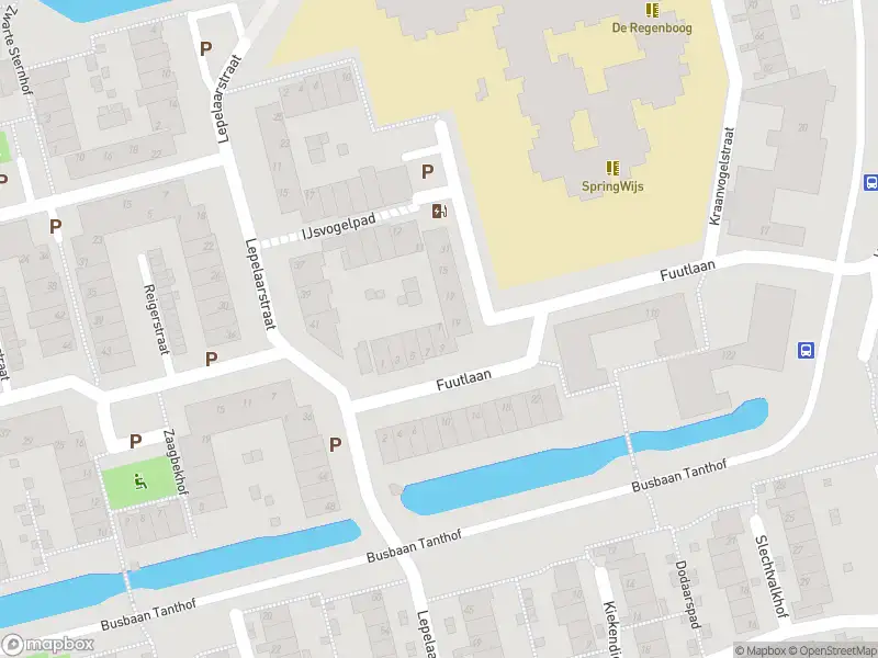 Ambulance met grote spoed naar de Kokmeeuwstraat in Delft