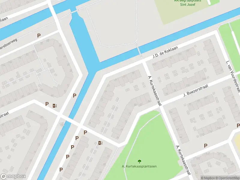 Ambulance met grote spoed naar de J.D. de Koklaan in 's-Gravenhage