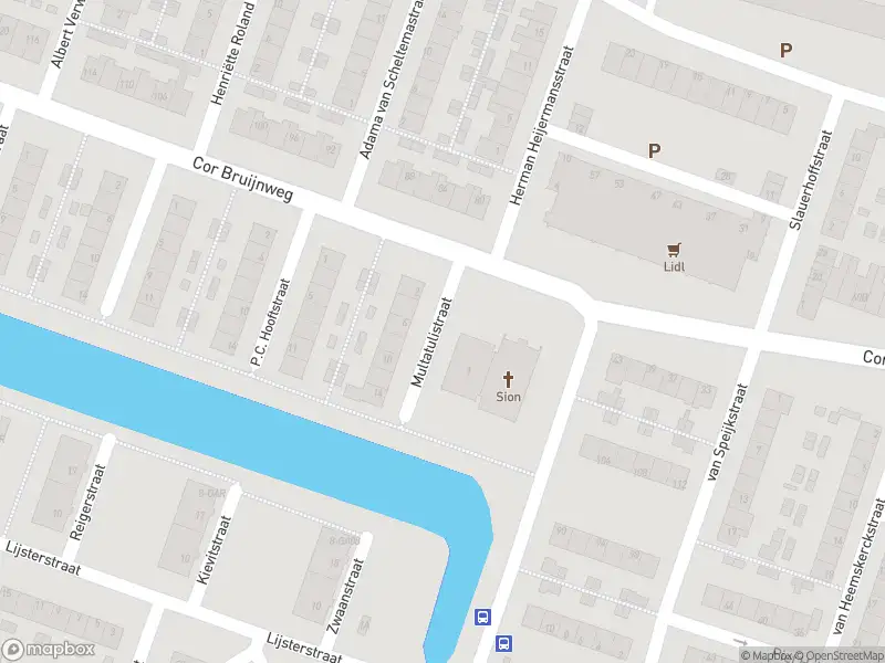 Ambulance met grote spoed naar de Multatulistraat in Wormerveer