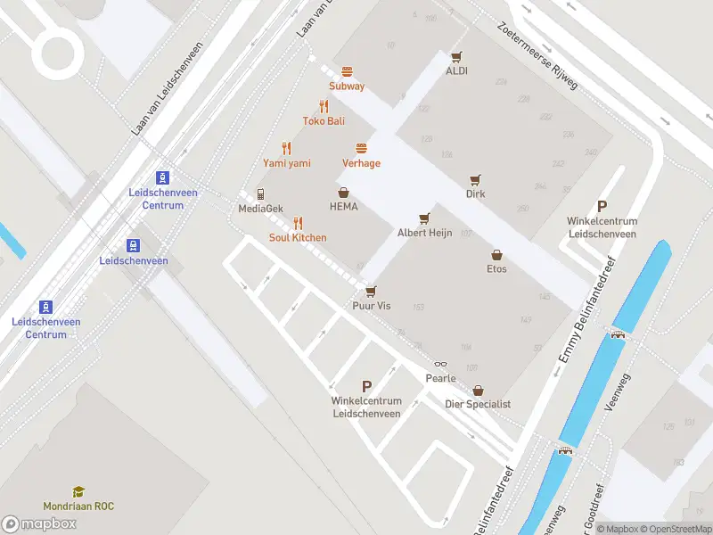 Ambulance met grote spoed naar de Jaap Hoekdreef in 's-Gravenhage