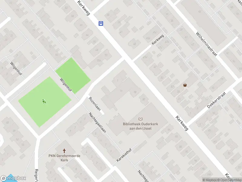 Ambulance met grote spoed naar de Rozenlaan in Ouderkerk aan den IJssel