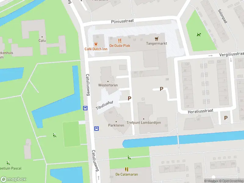 Ambulance met gepaste spoed naar de Tibullushof in Rotterdam