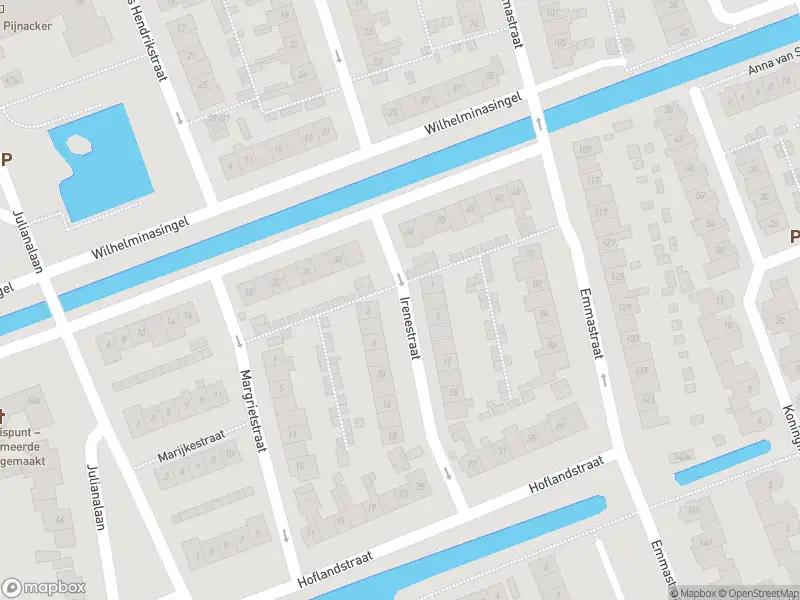 Ambulance met grote spoed naar de Irenestraat in Pijnacker