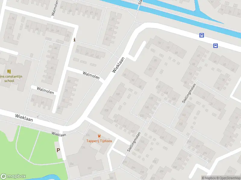 Ambulance met grote spoed naar de Stellingmolen in Papendrecht