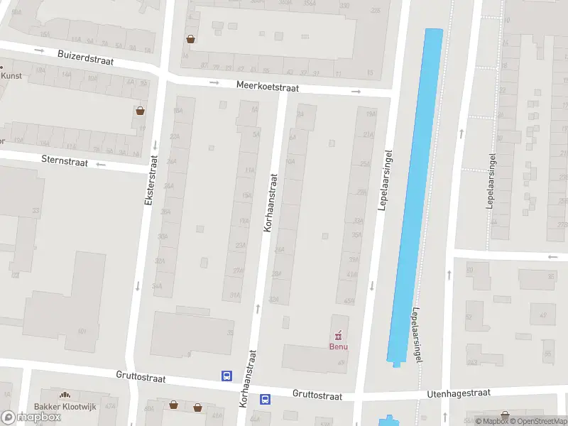 Ambulance met gepaste spoed naar de Korhaanstraat in Rotterdam