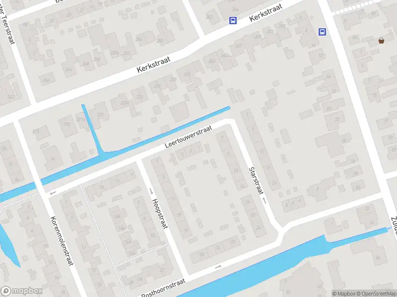 Ambulance met grote spoed naar de Leertouwerstraat in Oostzaan