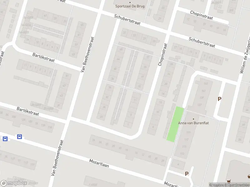 Brandweer met grote spoed naar de Willem de Zwijgerlaan in Zevenaar vanwege reanimatie