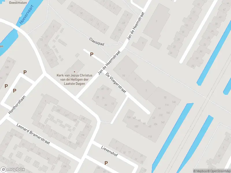 Ambulance met grote spoed naar de De Vliegerstraat in Alkmaar
