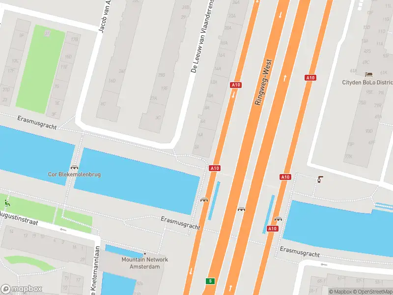 112 melding Overlastmelding De Leeuw van Vlaanderenstraat in Amsterdam