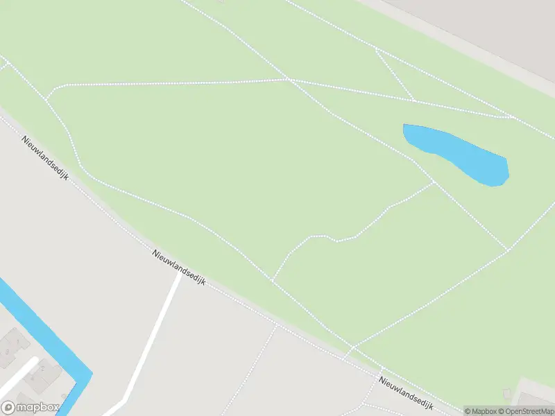 112 melding Brandweer met gepaste spoed naar de Nieuwlandsedijk in Hoek van Holland vanwege stormschade