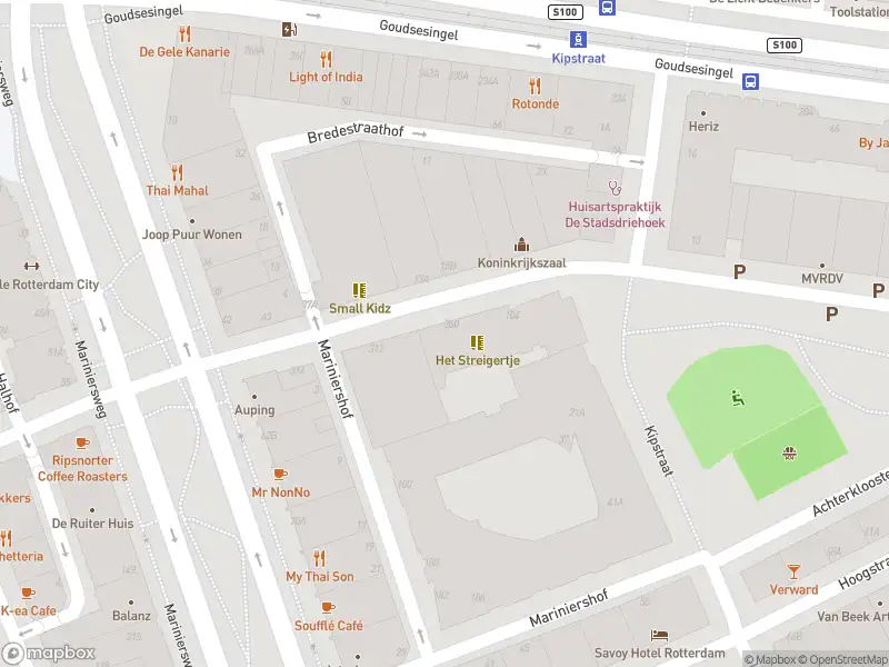 Ambulance met grote spoed naar de Bredestraat in Rotterdam