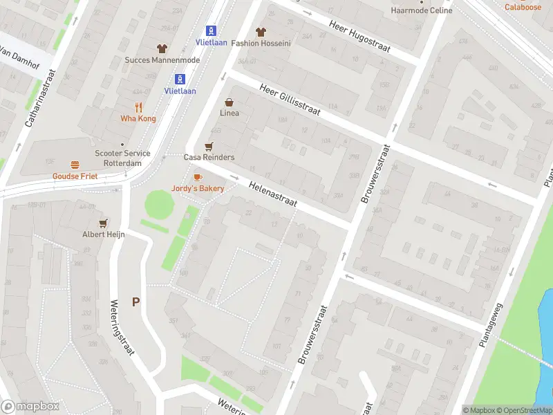 Ambulance met grote spoed naar de Helenastraat in Rotterdam