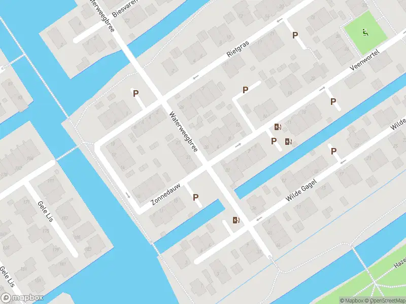 Ambulance met gepaste spoed naar de Waterweegbree in 's-Gravenhage