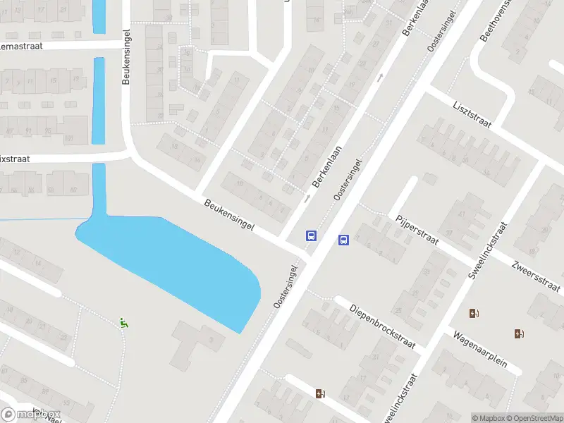 Ambulance met gepaste spoed naar de Beukensingel in Berkel en Rodenrijs