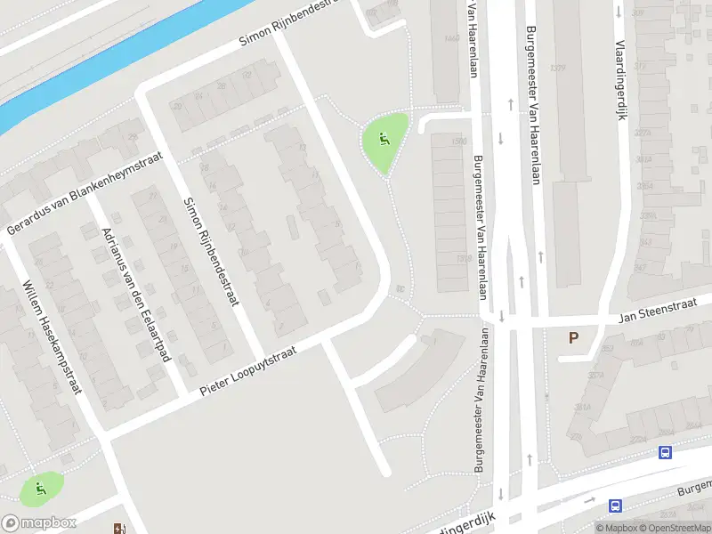 Brandweer met gepaste spoed naar de Pieter Loopuytstraat in Schiedam