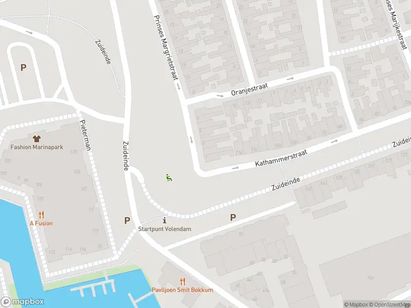 Ambulance met gepaste spoed naar de Prinses Margrietstraat in Volendam